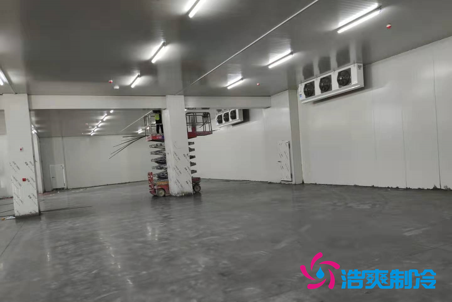 云南溢洋科技有限公司建造16986m3萬(wàn)畝生態(tài)觀光農(nóng)業(yè)園生鮮冷鏈物流加工配送中心冷庫(kù) 云南溢洋科技有限公司建造16986m3萬(wàn)畝生態(tài)觀光農(nóng)業(yè)園生鮮冷鏈物流加工配送中心冷庫(kù)