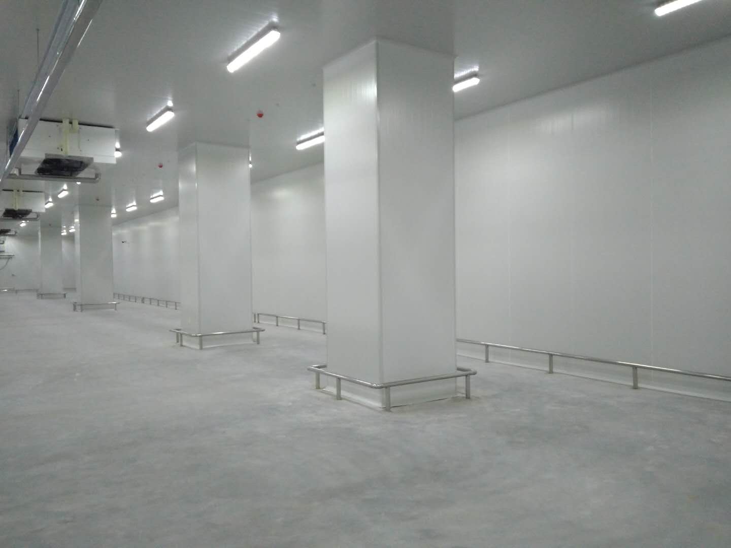 中國供銷啟東農(nóng)產(chǎn)品國際物流港22600m3冷庫制冷與保溫工程案例 中國供銷啟東農(nóng)產(chǎn)品國際物流港22600m3冷庫制冷與保溫工程案例